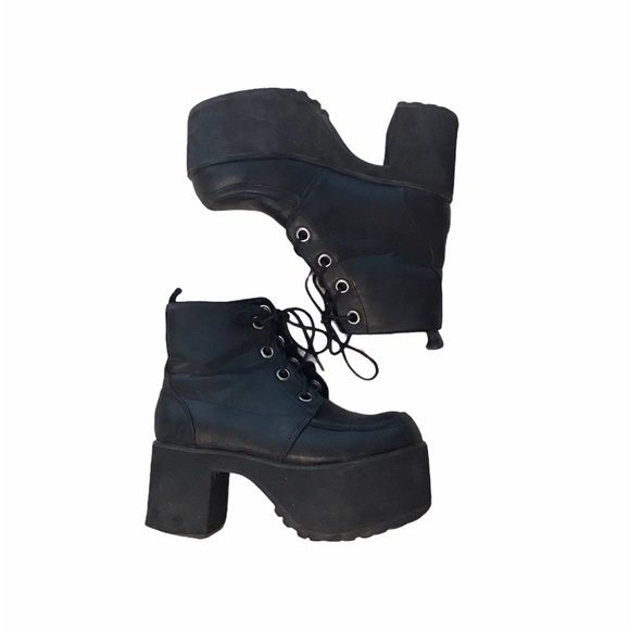 tuk Shoes - TUK Nosebleed Platform Boots